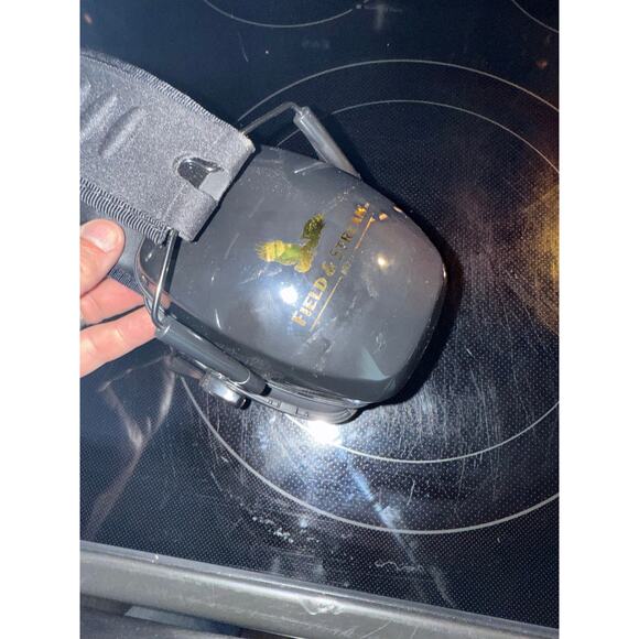 Field and Stream Hearing Protection Ear Muffs - Picture 5 of 8